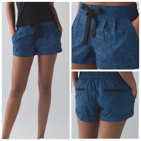lululemon athletica Pants - Lululemon Spring Break Away Short II
